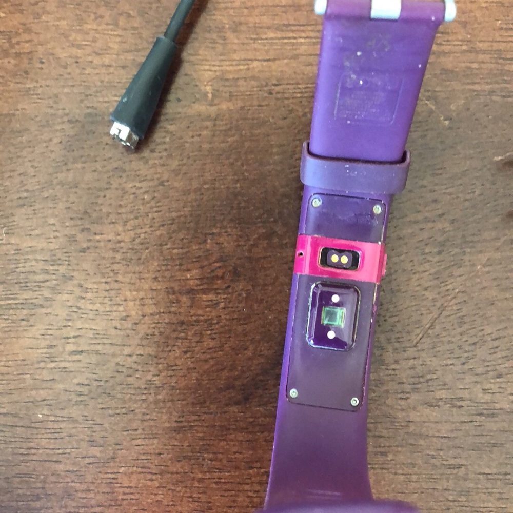 Fitbit Charge HR - Picture 2 of 2